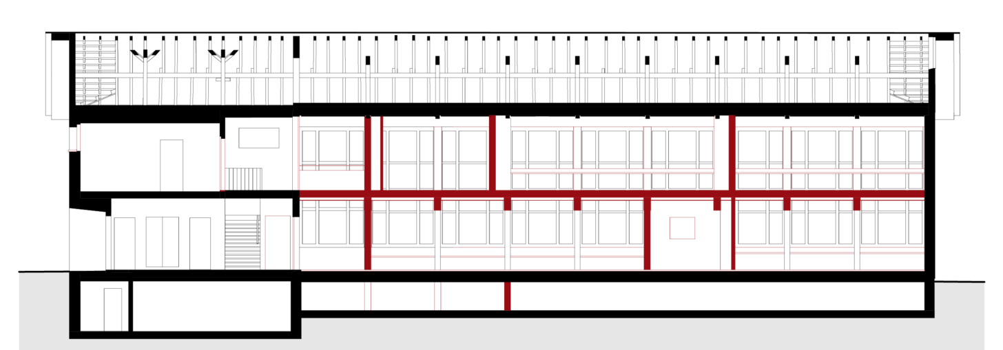 Längsschnitt bestehende Turnhalle